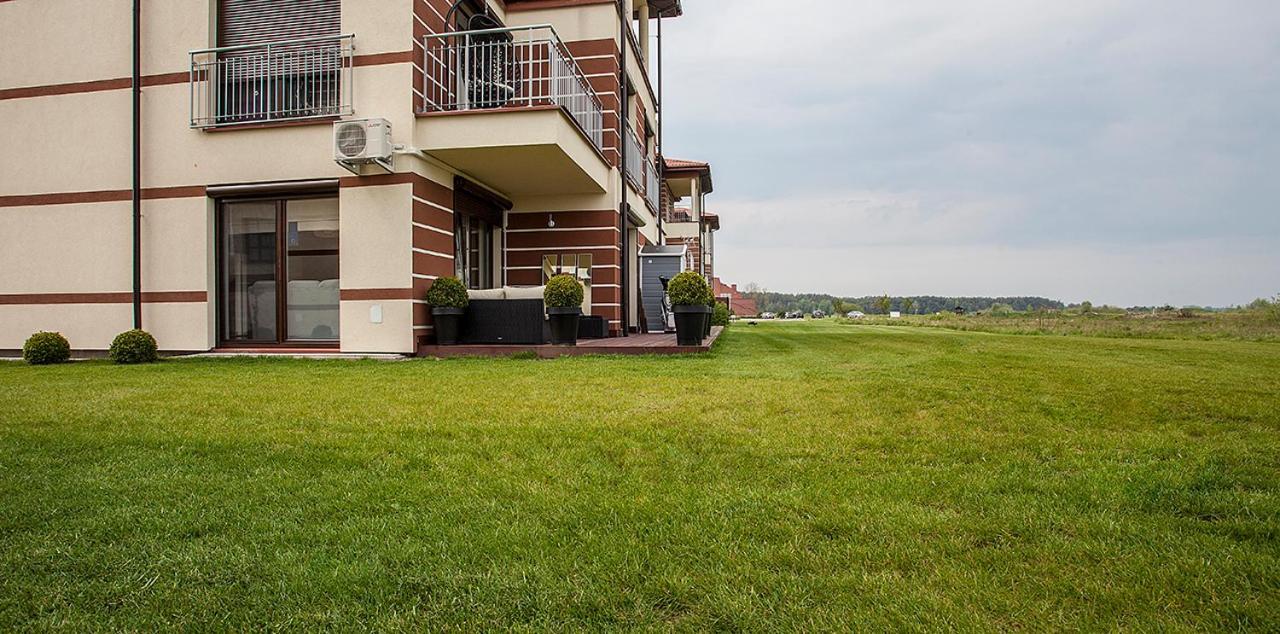 Golf Apartament W Sobieniach Sobienie Jeziory Bagian luar foto
